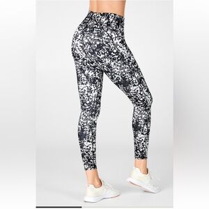 Fabletics High Waisted Printed Powerhold 7/8 Leggings - tag still on
